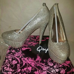 Qupid Penelope Champagne Glitter New Year Pumps